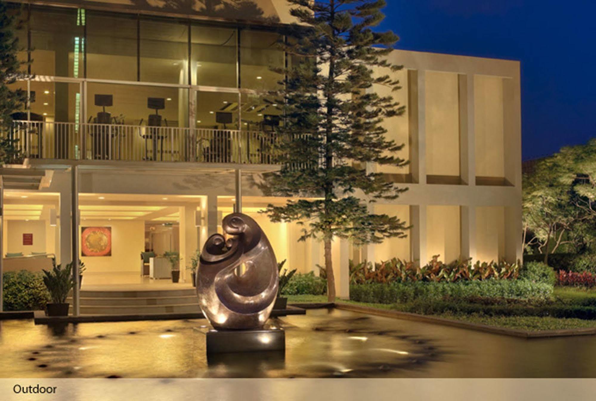 Bangna Pride Hotel & Residence Bangkok Exterior foto